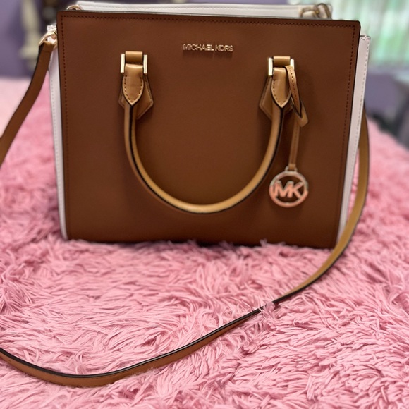 SOLD!!! Basically Brand NWOT Michael Kors Handbag & Wallet bundle - Picture 14 of 16